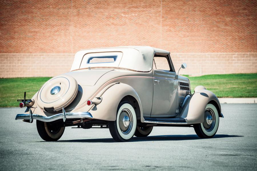  Ford V8 Deluxe Cabriolet 1936 года  (фото 2 из 5)